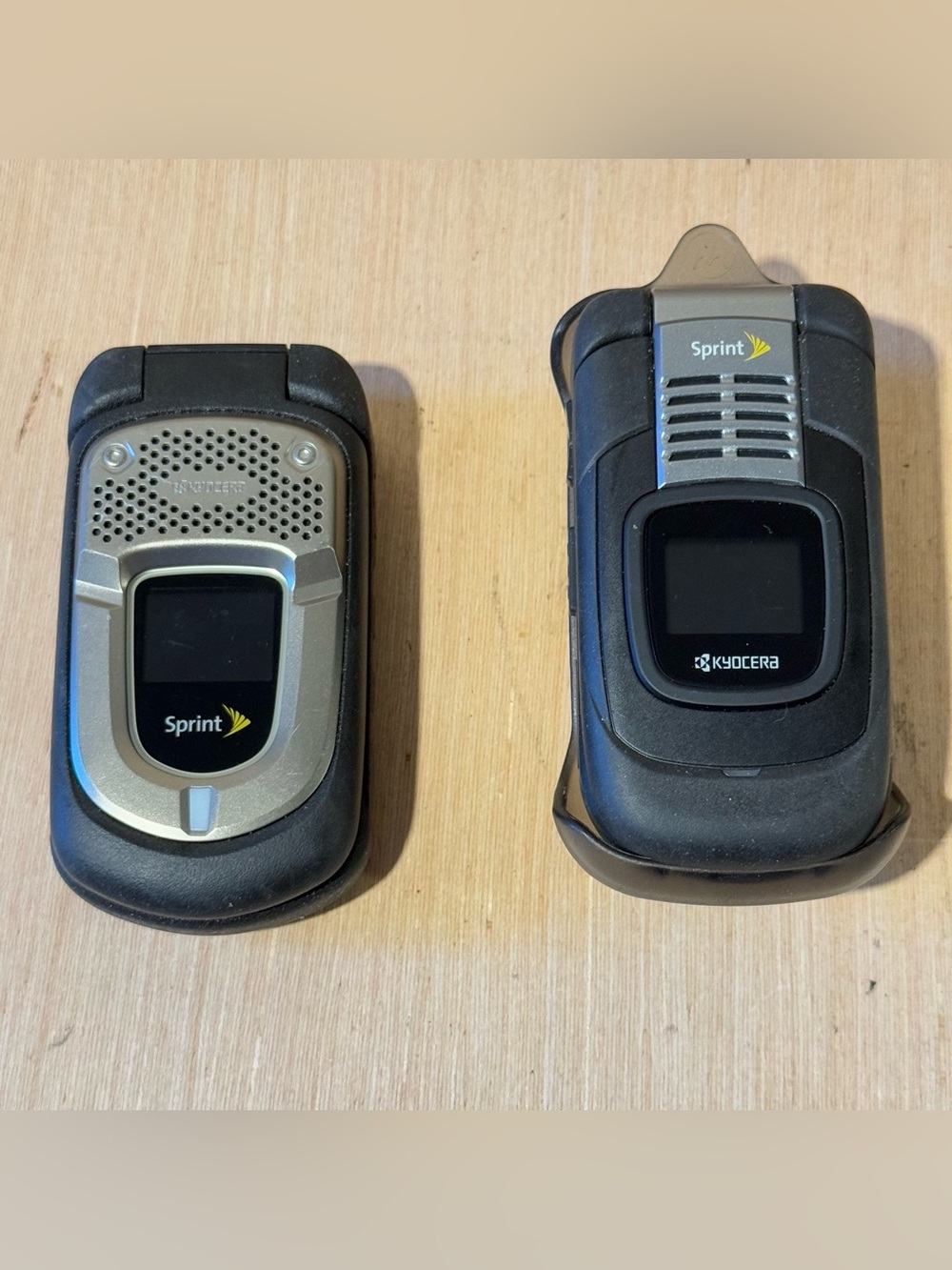 2-Kyocera DuraXT E4277-E4210 Blk & Silver (Sprint) Flip Phones UNTESTED Read Blw